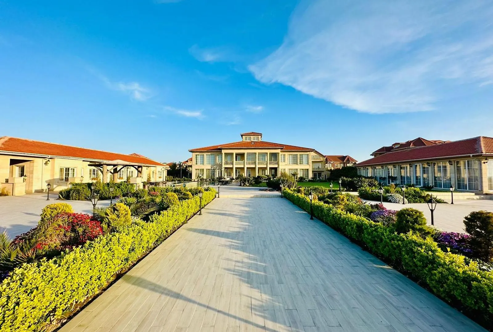Luxury Villas At Sea Breeze Resort Baku