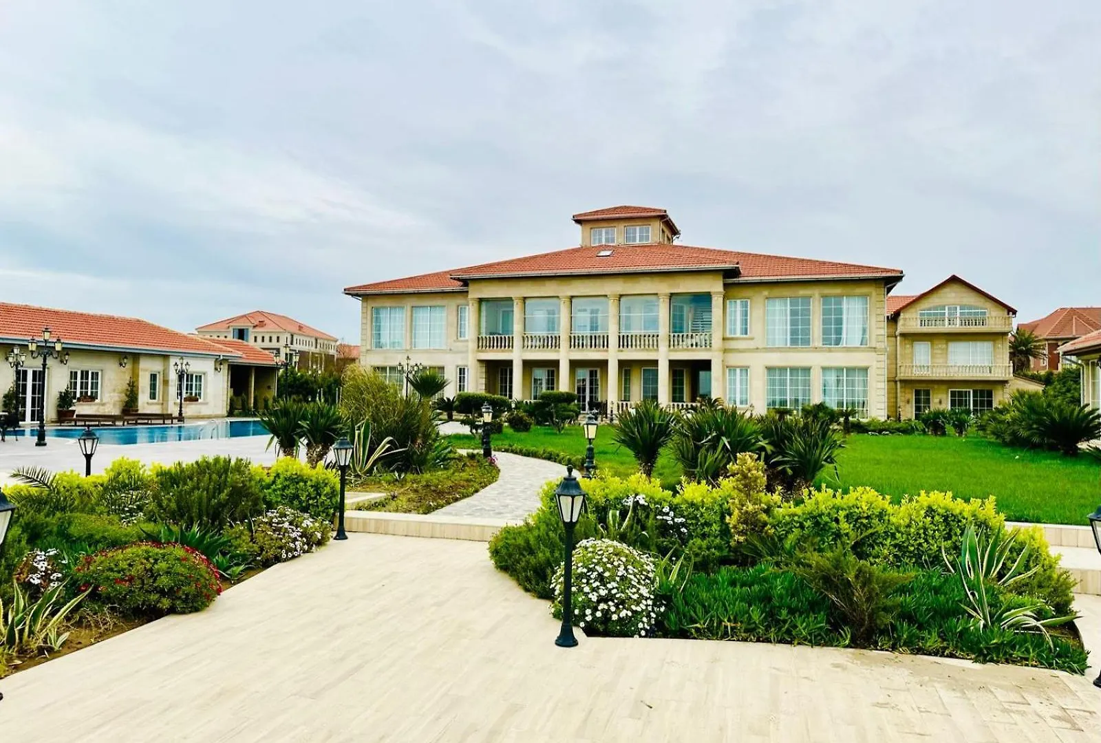 Luxury Villas At Sea Breeze Resort Baku