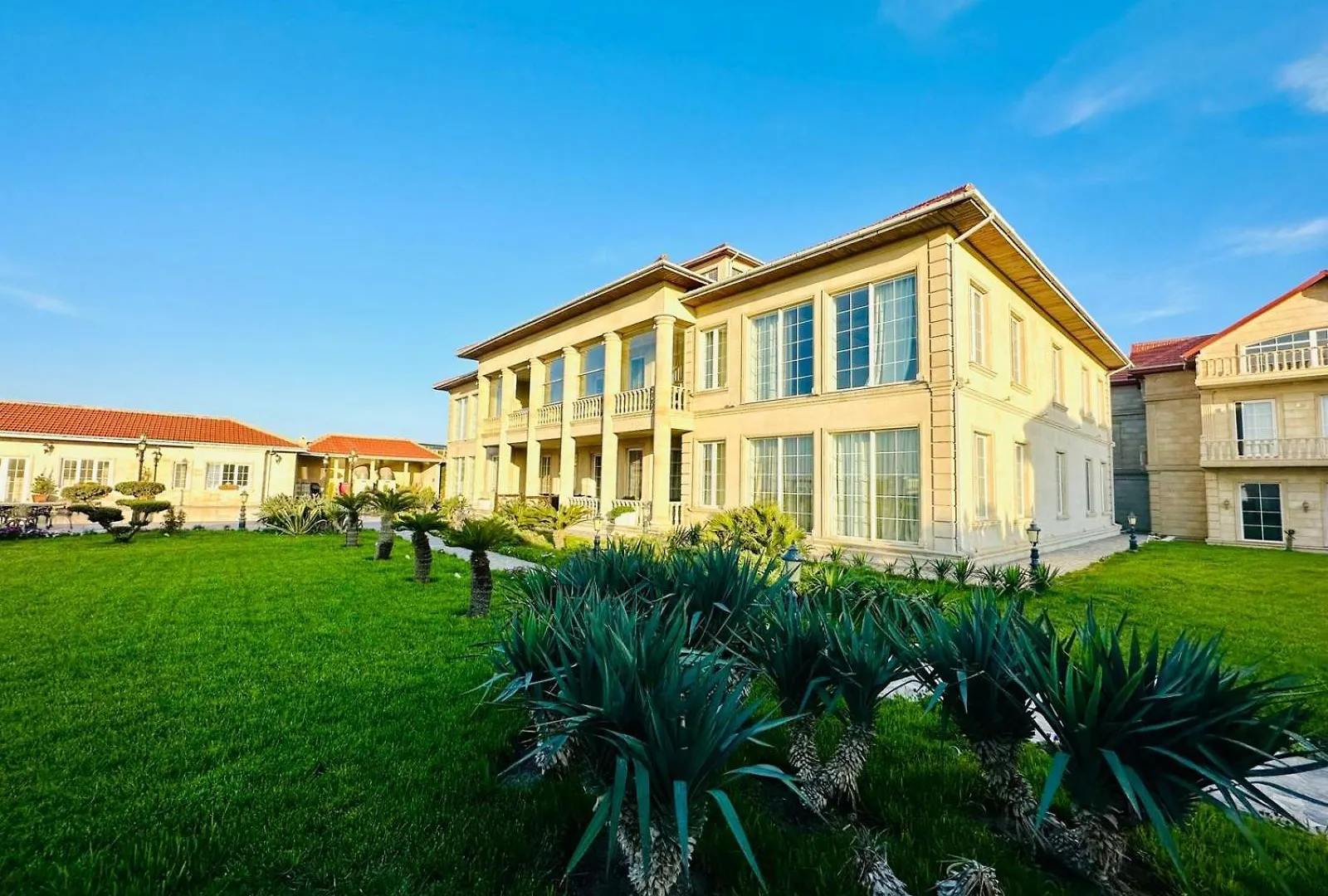 Luxury Villas At Sea Breeze Resort Baku
